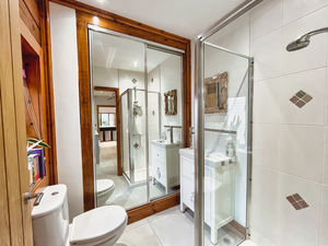 Photo 14- click for photo gallery